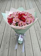 Букет цветов из:  Альстромерии в Середейском