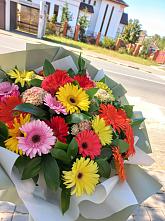Букет цветов из:  Герберы #REPLACE_PRED# Середейском