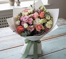 Букет цветов из:  Розы, Лизиантусы и Гвоздики #REPLACE_PRED# Середейском