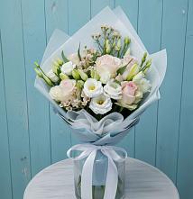 Букет цветов из:  Розы и Лизиантусы в Середейском