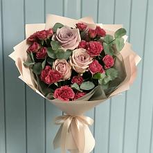 Букет цветов из:  Гвоздики и Розы в Середейском