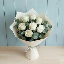 Букет Белые розы в Эвкалипте в Середейском