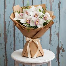 Букет цветов из:  Орхидеи и Розы в Середейском